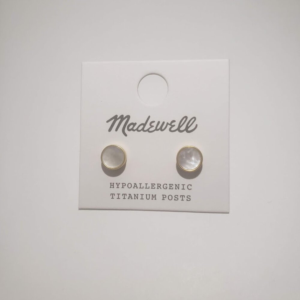 NEW Madewell PEARL Oyster Stud Earrings Gold-Plated Color Vintage Gold (NL498)